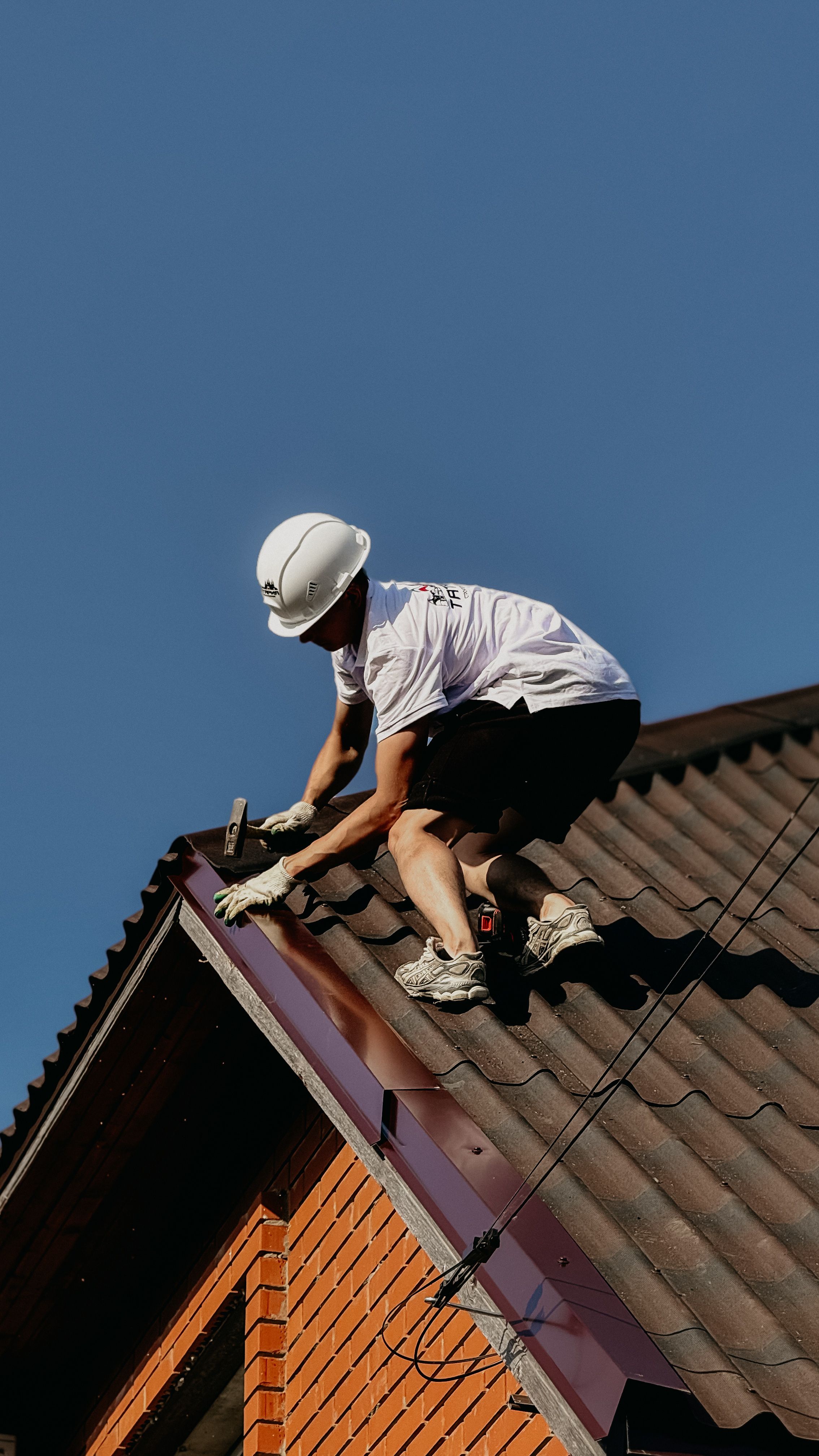Roof replacement service